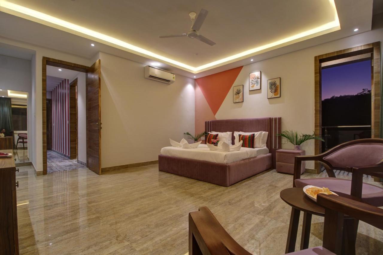 Euphoria Luxury Villa - 5Bhk - Private Pool - Jacuzzi, バガ エクステリア 写真
