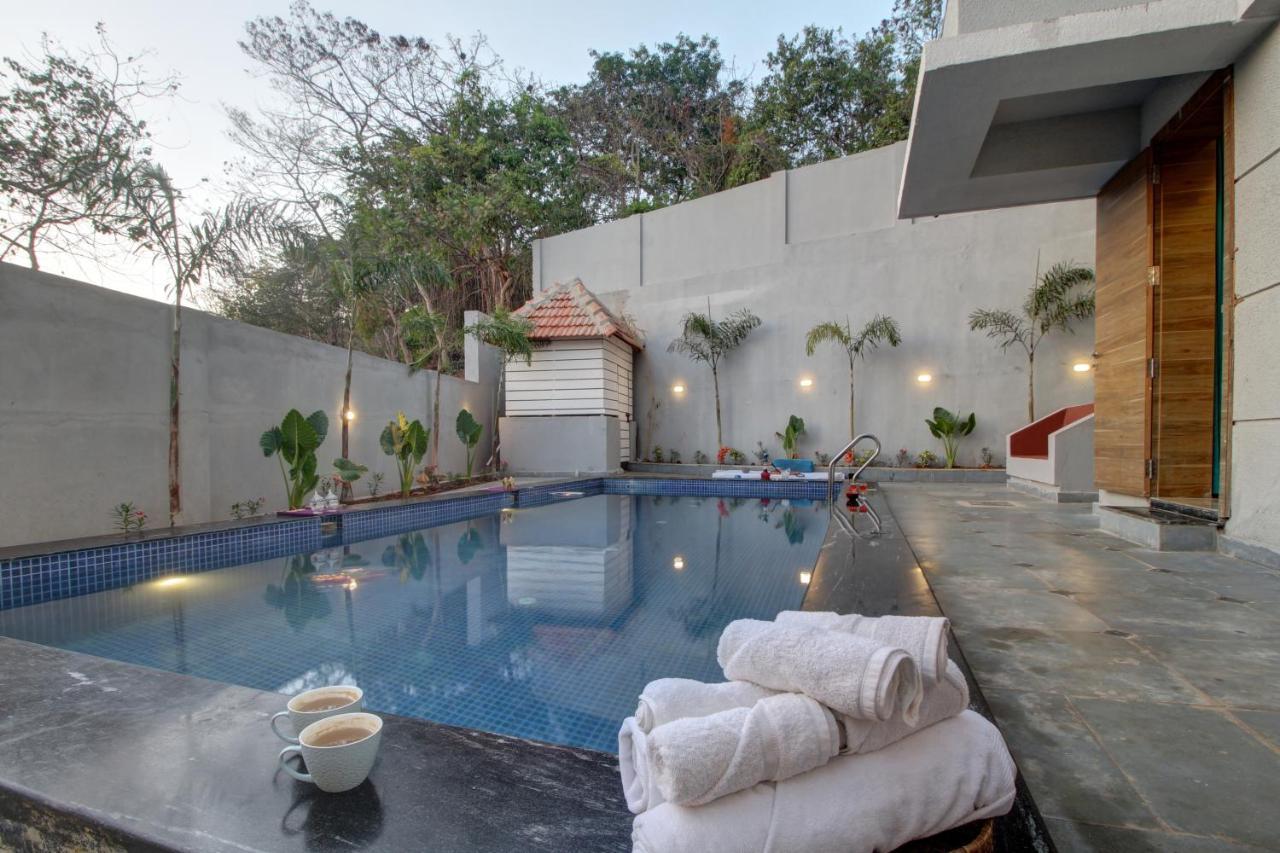 Euphoria Luxury Villa - 5Bhk - Private Pool - Jacuzzi, バガ エクステリア 写真