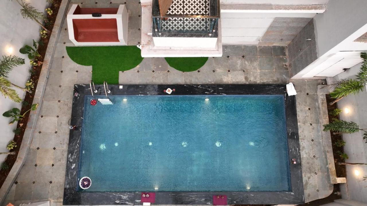 Euphoria Luxury Villa - 5Bhk - Private Pool - Jacuzzi, バガ エクステリア 写真