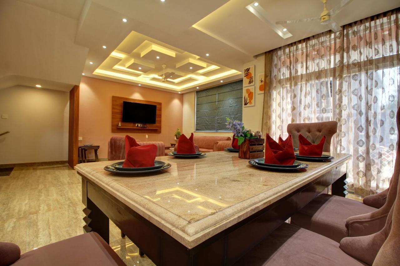 Euphoria Luxury Villa - 5Bhk - Private Pool - Jacuzzi, バガ エクステリア 写真