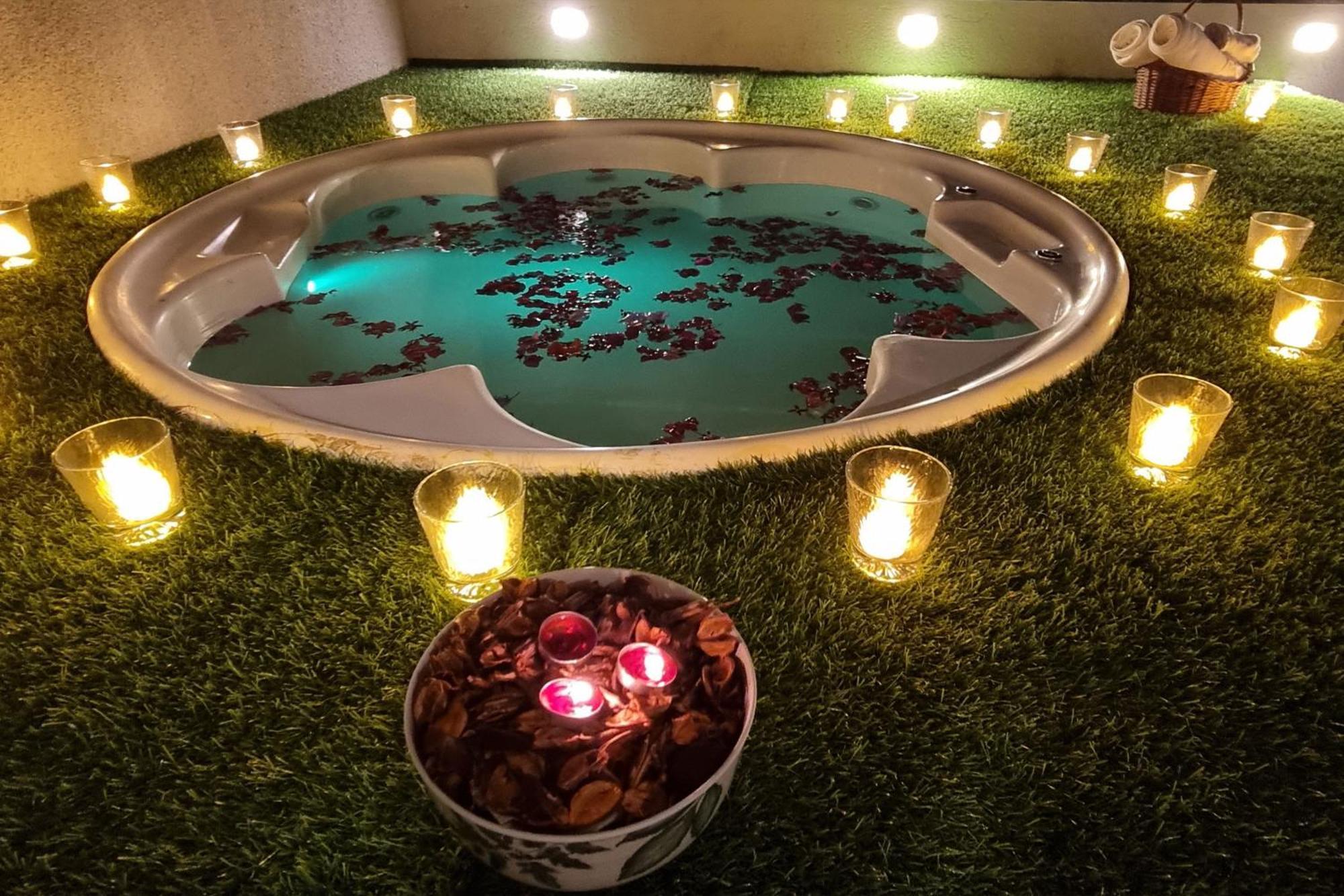 Euphoria Luxury Villa - 5Bhk - Private Pool - Jacuzzi, バガ エクステリア 写真